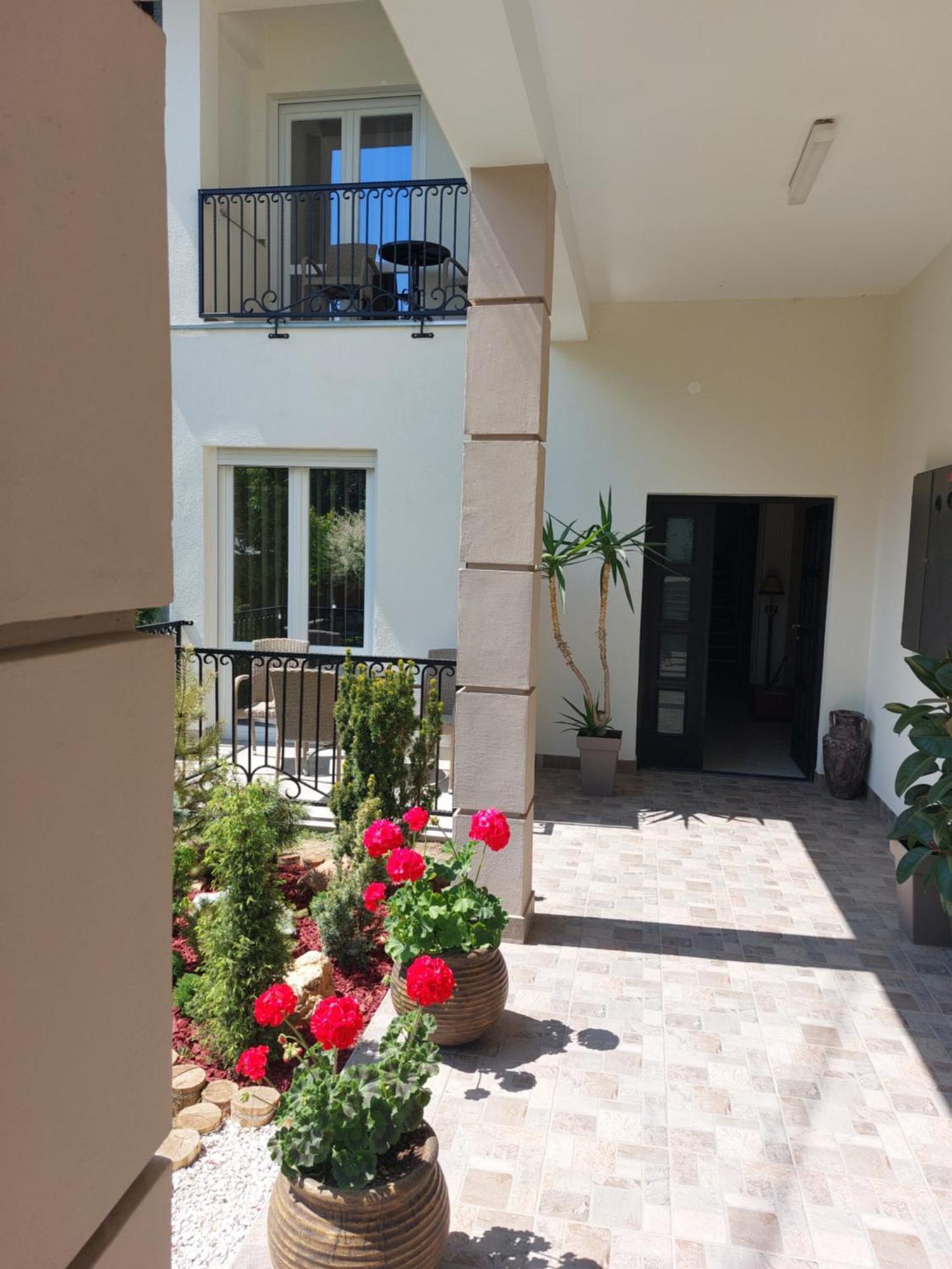Apartmani Radulovic Vrnjačka Banja Kamer foto